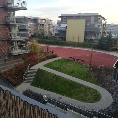 公寓 Silesia City Apartament 卡托维兹